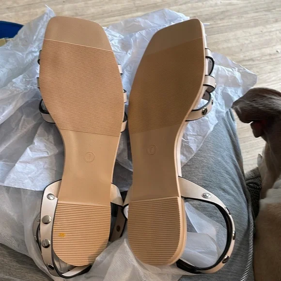 New Sandals - Picture 3 of 6